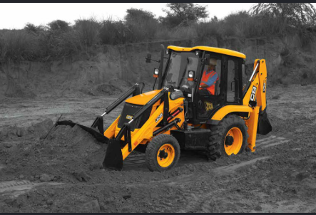 JCB Excavation & Earthmoving Machine Rental Service