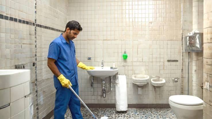 Bathroom & Toilet Cleaning Service
